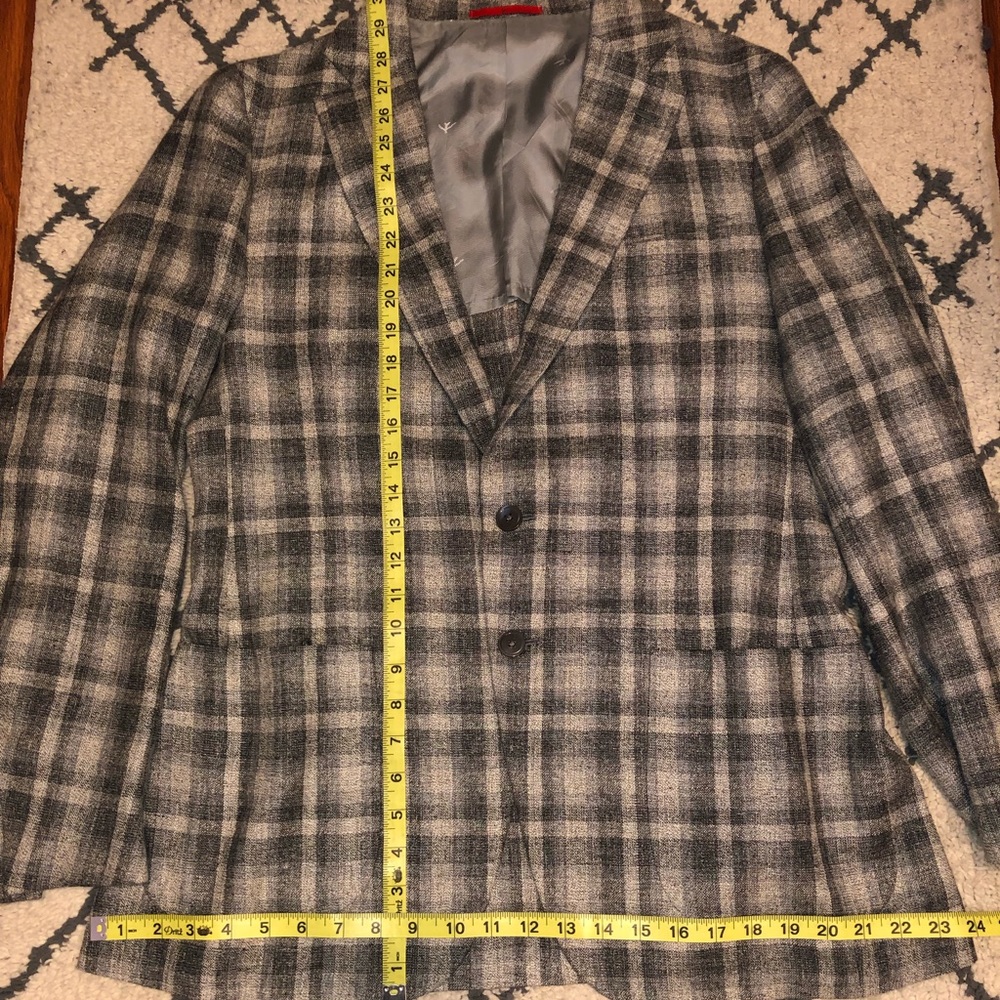 NWT never worn Isaia plaid sport coat